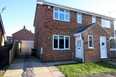 3 bedroom semi-detached house to rent, Willoughby Way, York