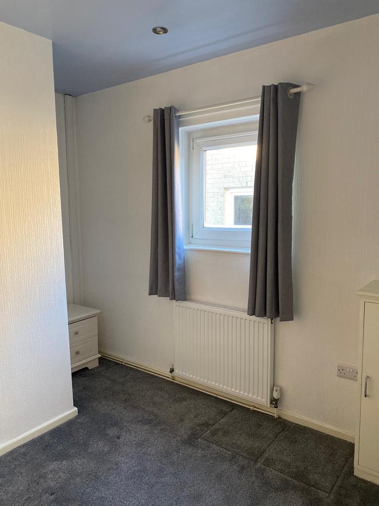 Stratford Way, Colne BB8 2 bed flat £475 pcm (£110 pw)