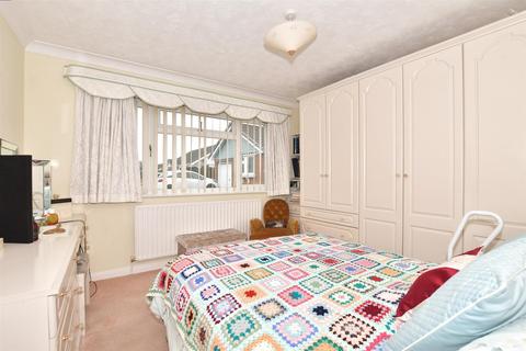 11 Ashley Drive, Seasalter, Whitstable, CT5 4SU