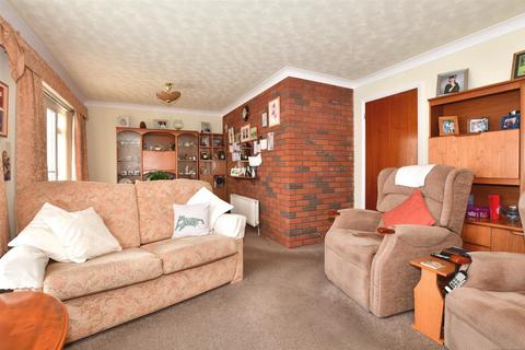 11 Ashley Drive, Seasalter, Whitstable, CT5 4SU