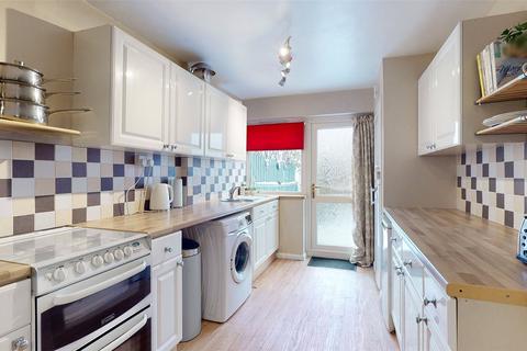 15 Claydon Crescent, Basildon, SS14 2HG