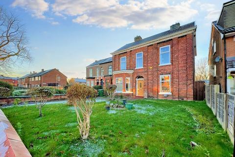 6 bedroom detached house for sale - Worsley Road, Eccles, M30