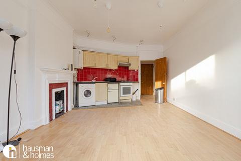 Studio to rent, Inglewood Road, West Hampstead