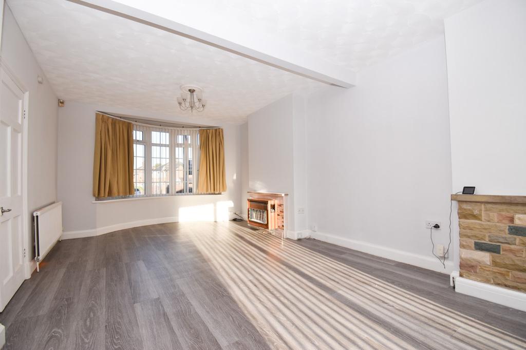 Meredith Road, Leicester 3 bed semidetached house £1,000 pcm (£231 pw)