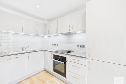 2 bedroom apartment to rent, Flat 37 :: The Quarters