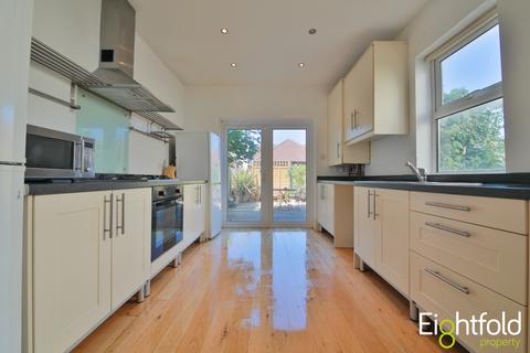 4 bedroom terraced house to rent, Whippingham Road, Brighton