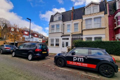 Studio to rent, Hampden Road, Turnpike Lane