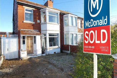 16 Collins Avenue, Blackpool, FY2 0NS