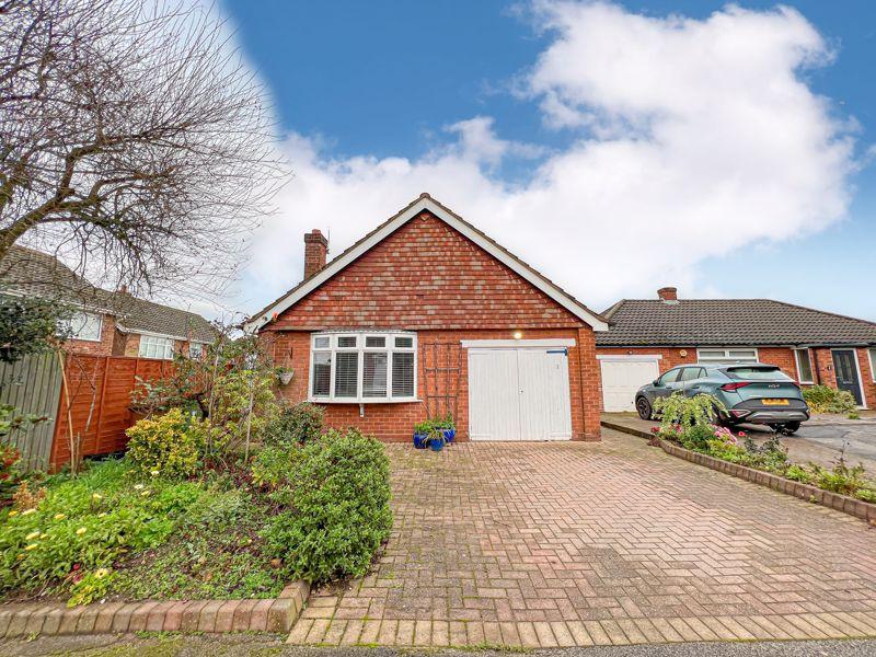 Brandon Close, Aldridge/Streetly Borders, WS9 0PN 3 bed detached