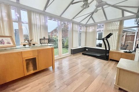 4 Richmond Drive, Sutton Coldfield, B75 7NU