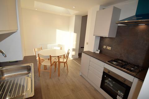 1 bedroom in a house share to rent, Flower Street, Carlisle