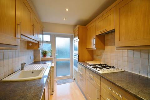 18 Chalgrove Road, Thame, OX9 3TF