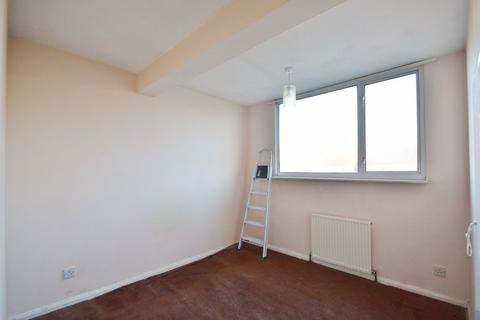 18 Chalgrove Road, Thame, OX9 3TF