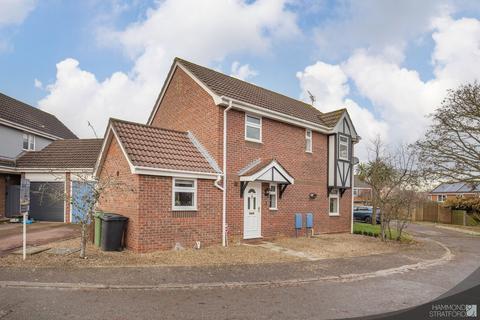 3 Ambleside, Hethersett, Norwich, NR9 3PN