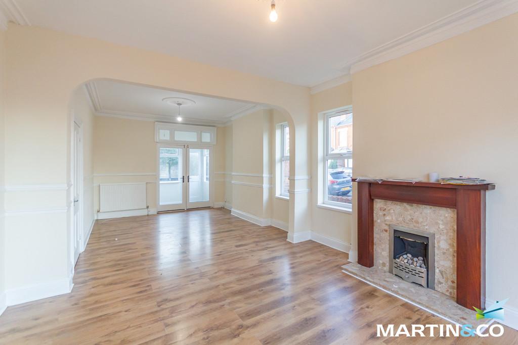 Herbert Road, Bearwood, B67 4 bed end of terrace house £1,300 pcm (£