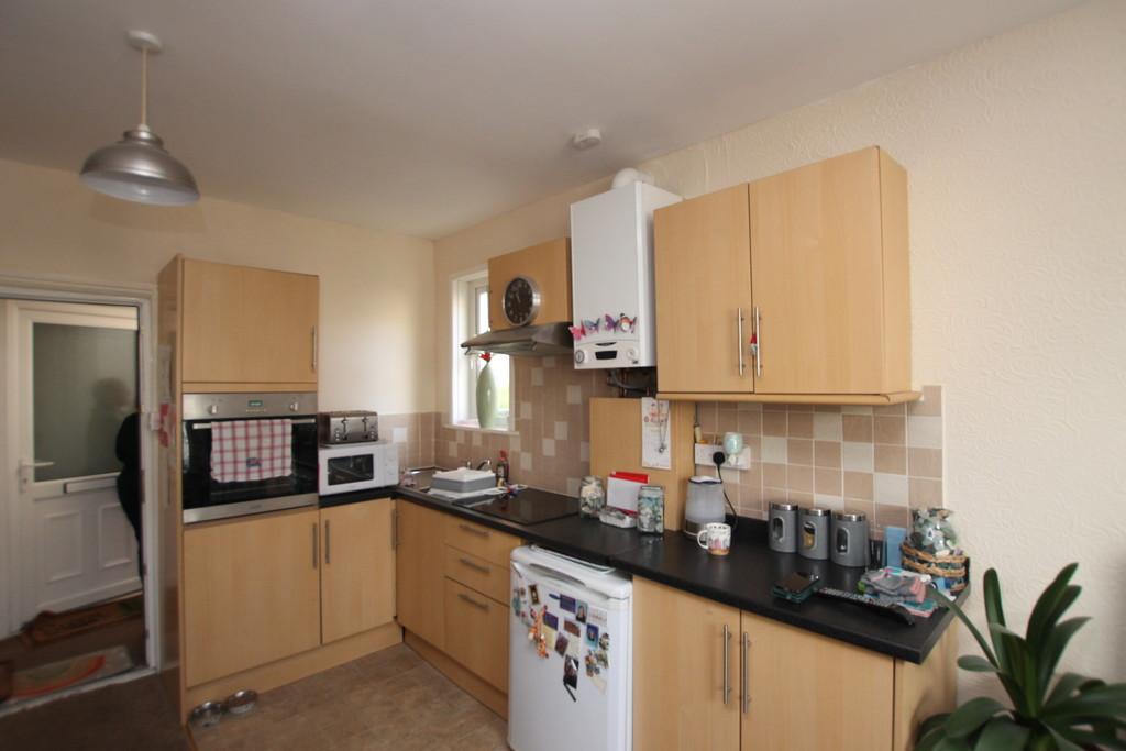 Atherley Road, Shanklin 1 bed ground floor flat - £675 pcm (£156 pw)