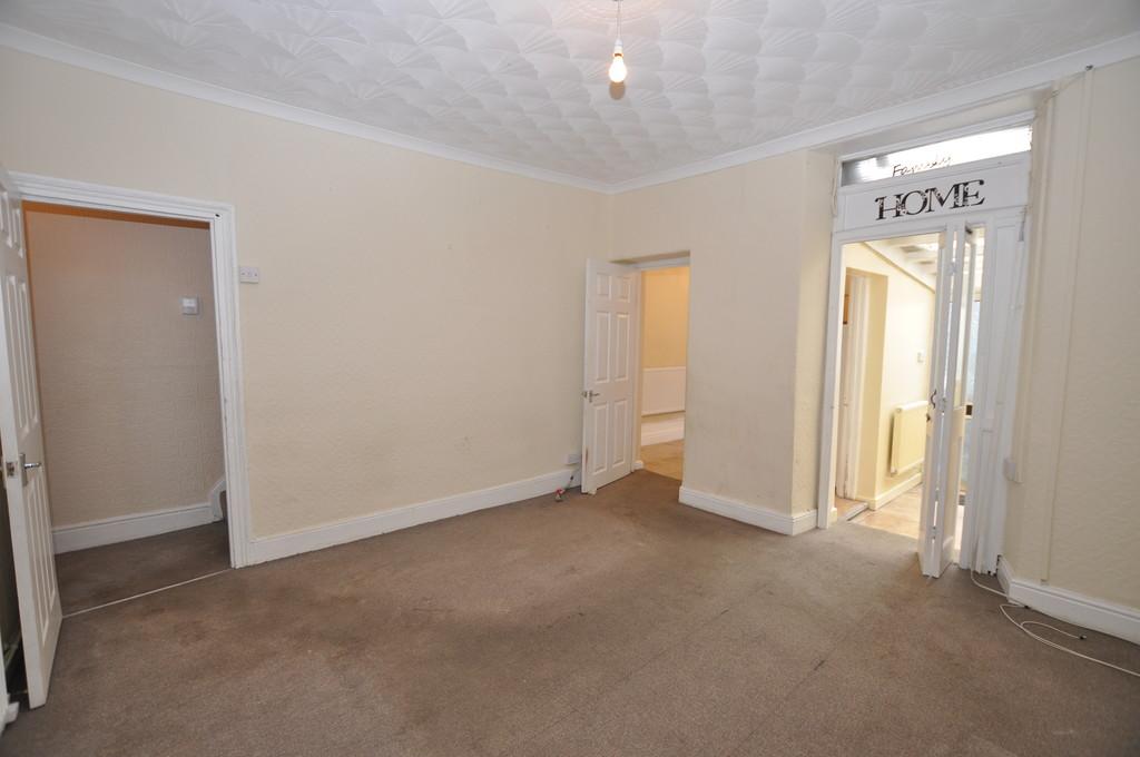 Regent Street, Treorchy 3 bed terraced house £135,000