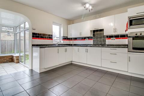 37 Godolphin Close, Freshbrook, Swindon, SN5 8RL