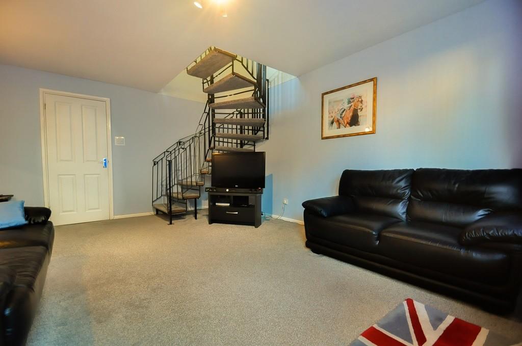 Collingwood Crescent, Newport 2 bed semidetached house for sale £139,950