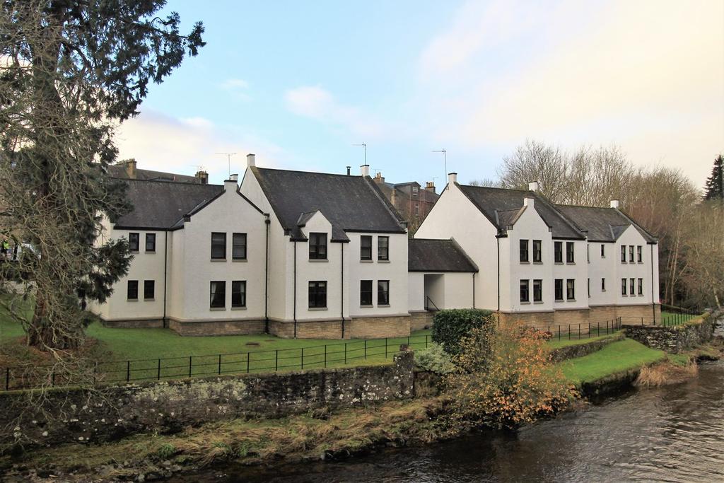 Bridgend, Dunblane, FK15 2 bed flat £200,000