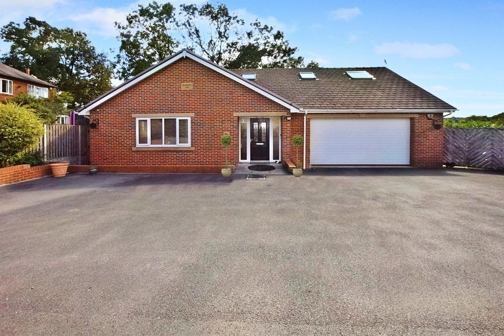 Grove Road, Horbury, Wakefield, West Yorkshire 3 bed bungalow for sale