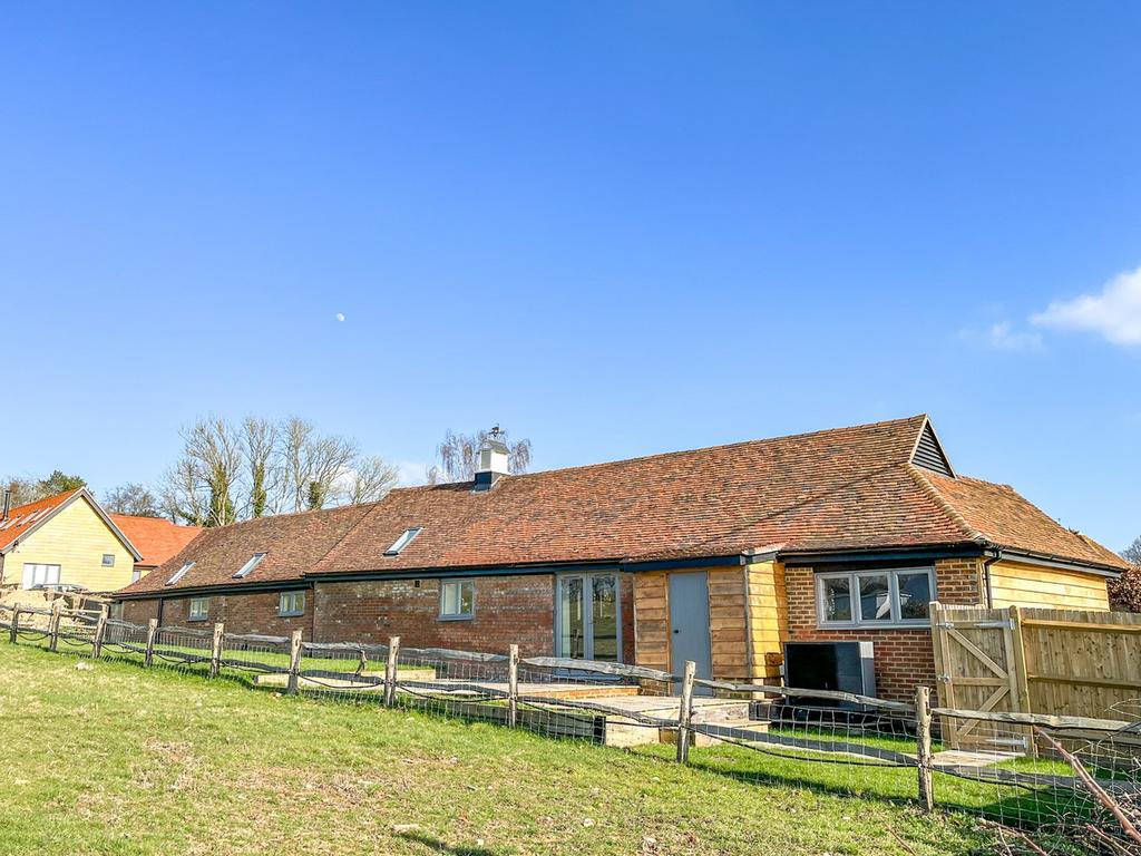 Church Road, Catsfield, TN33 3 bed detached house for sale £599,950