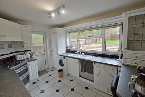 3 bedroom semi-detached house to rent - Himley Close, Birmingham