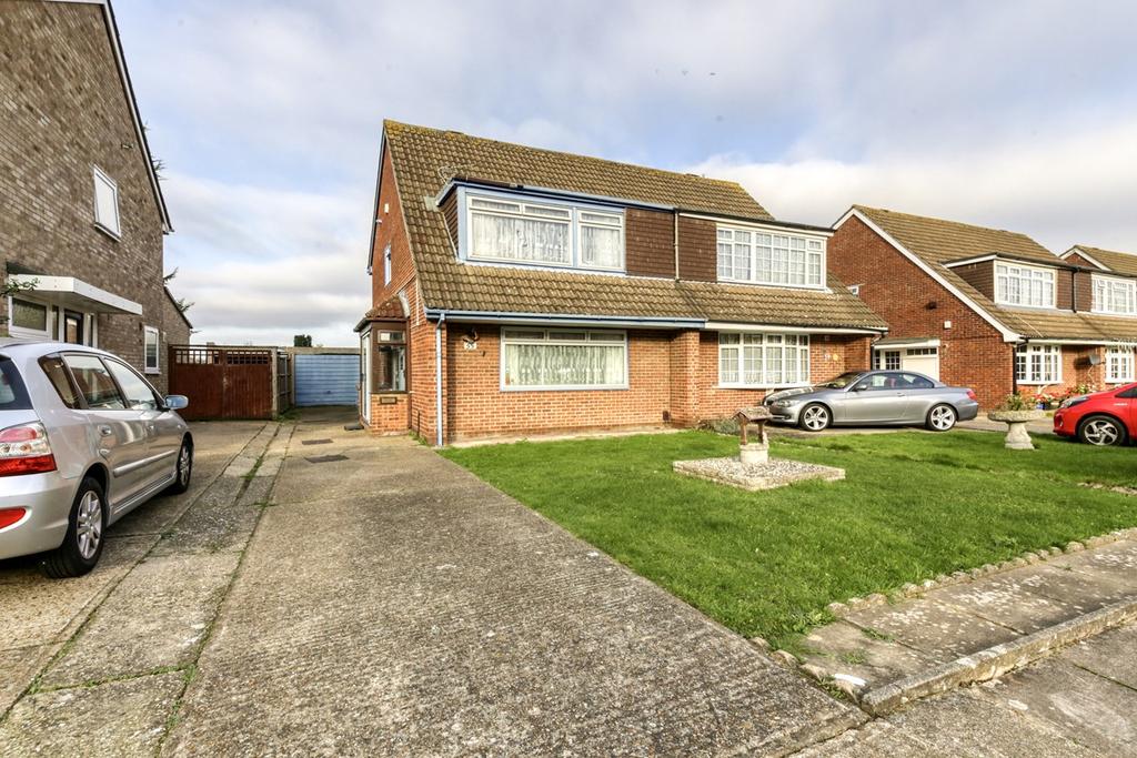 Malvern Close, Mitcham, CR4 3 bed semidetached house for sale £500,000