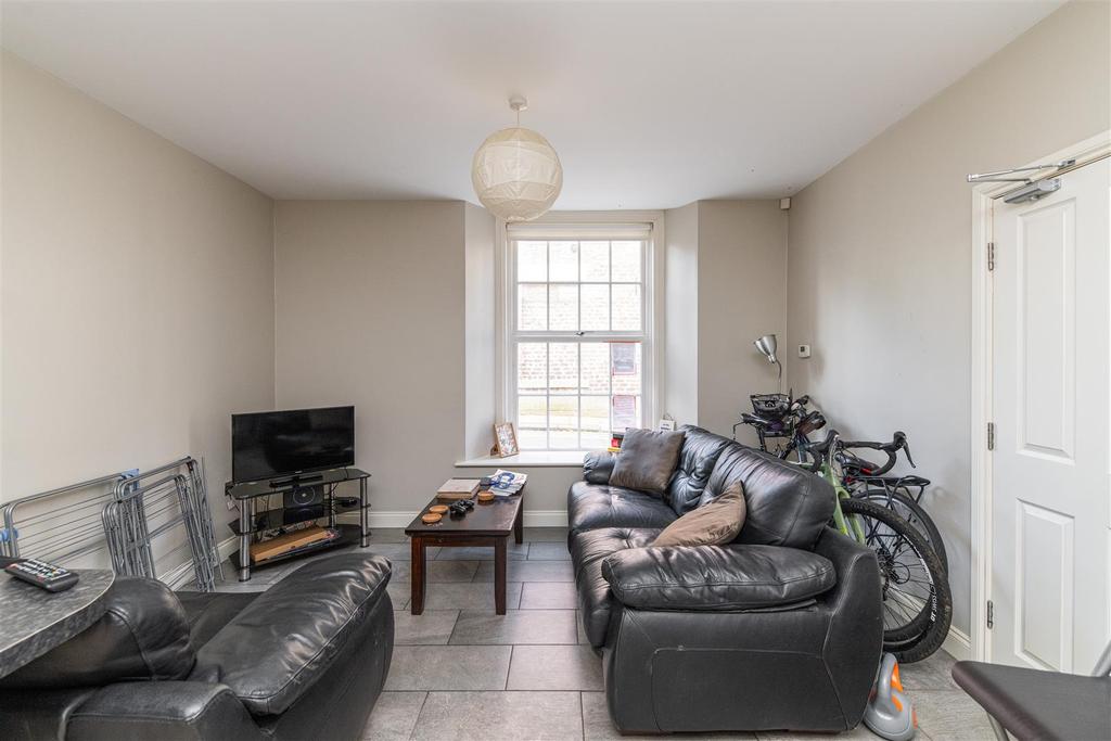 Westgate Hill Terrace, Summerhill, Newcastle Upon Tyne 4 bed terraced