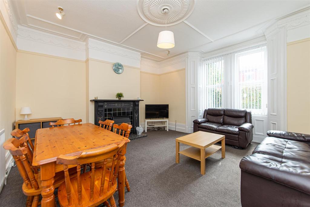 Cardigan Terrace, Heaton, Newcastle... 6 bed terraced house £2,210