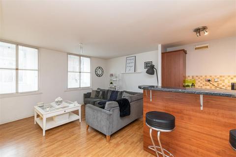 2 bedroom flat for sale - Deuchar House, Sandyford, Newcastle Upon Tyne