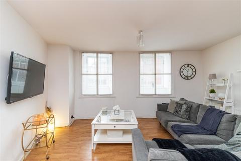 2 bedroom flat for sale - Deuchar House, Sandyford, Newcastle Upon Tyne
