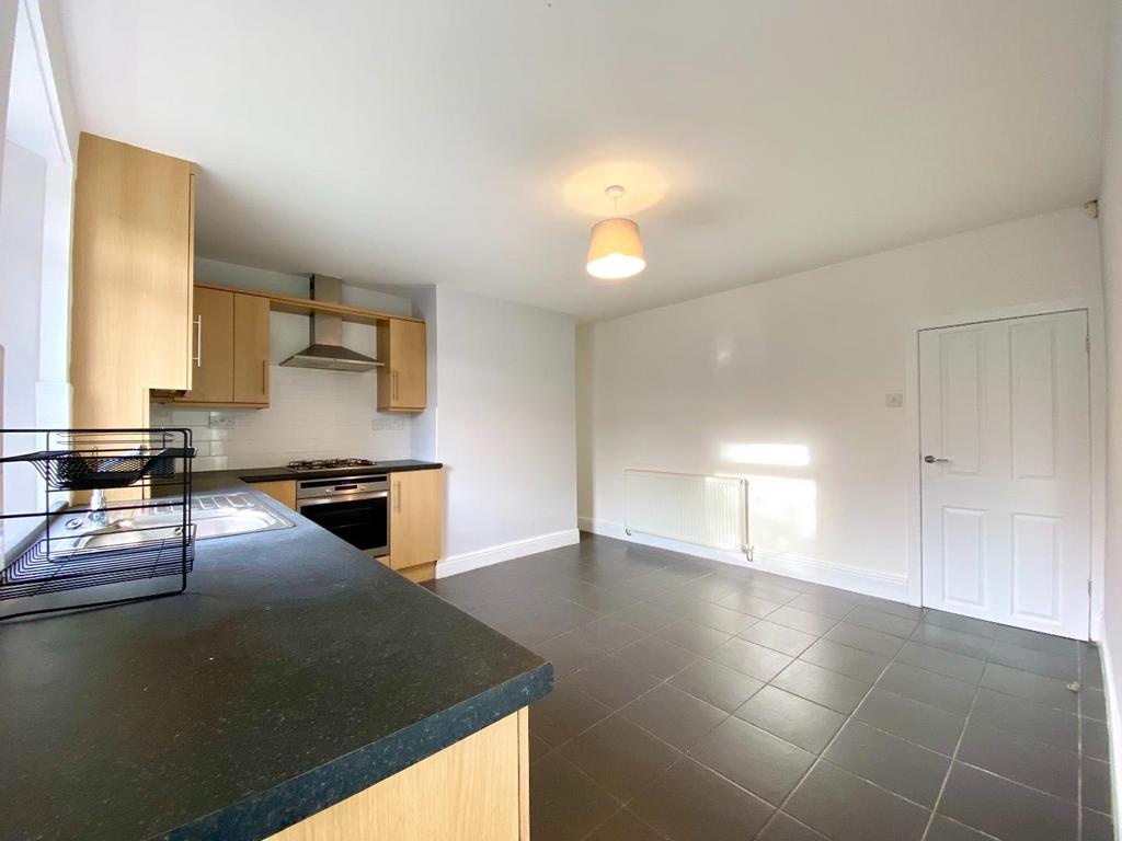 Dining kitchen