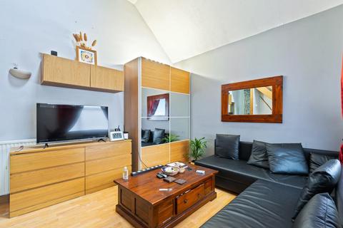 1 bedroom flat for sale, Woodbridge Road, Guildford
