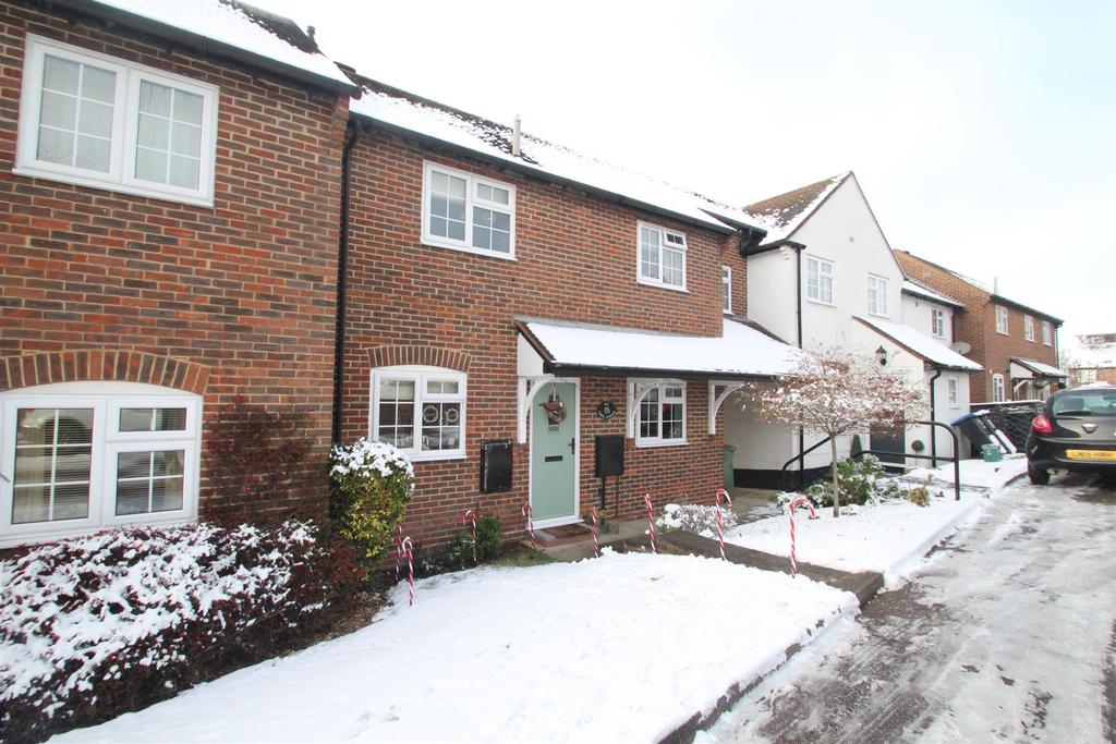 Chapel Street, Hemel Hempstead 3 bed house £1,500 pcm (£346 pw)