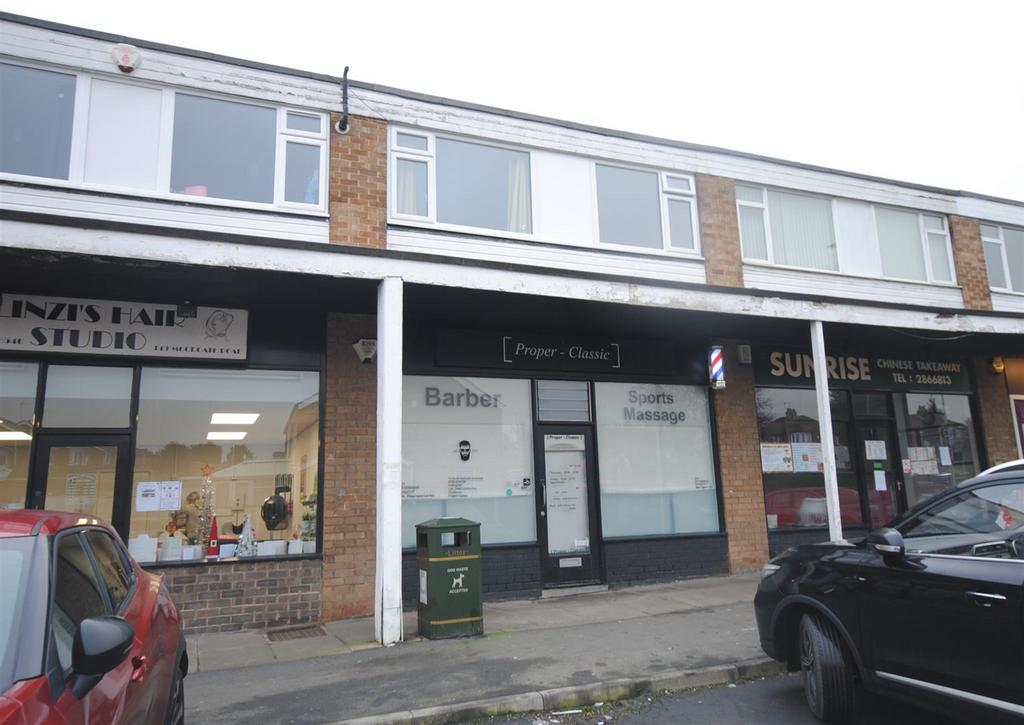 Road, Kippax, Leeds 2 bed flat £82,000