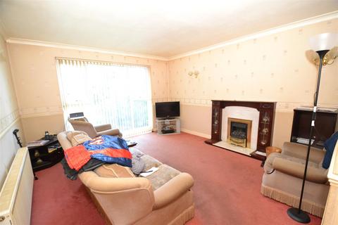 7 Heather Grove, Bradford, BD9 6NU