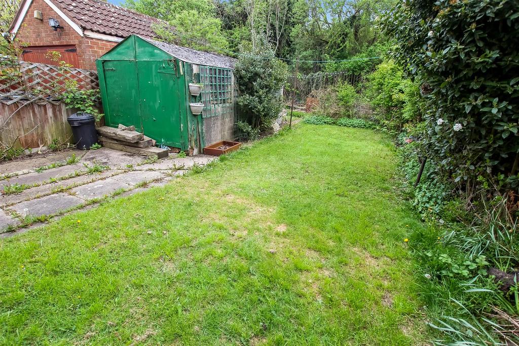 Geneva Crescent, Darlington 3 bed semidetached house £80,000