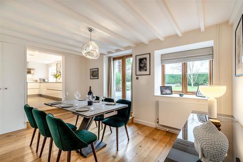 Long Barn, 3 Barn End, Empingham, Oakham, LE15 8PG