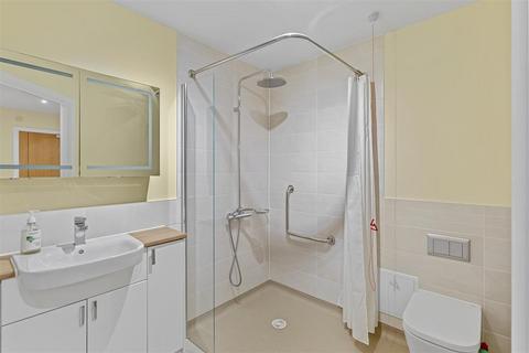 1 bedroom apartment for sale - Lambrook Court, Gloucester Road, Larkhall, Bath