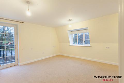 1 bedroom apartment for sale, Lambrook Court, Gloucester Road, Larkhall, Bath