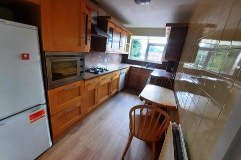 2 bedroom flat to rent - Holland Court, Holland Road, Manchester