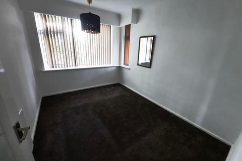 2 bedroom flat to rent - Holland Court, Holland Road, Manchester
