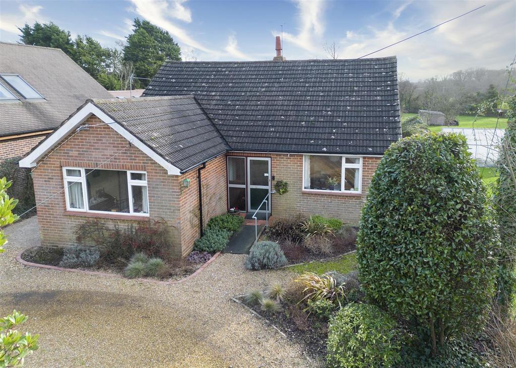 Durley Brook Road, Durley, Southampton 3 bed detached house for sale £575,000