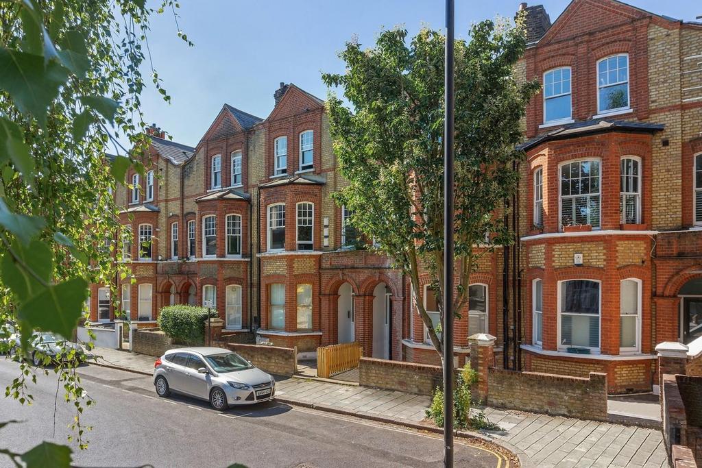Trent Road, SW2 2 bed flat £499,950