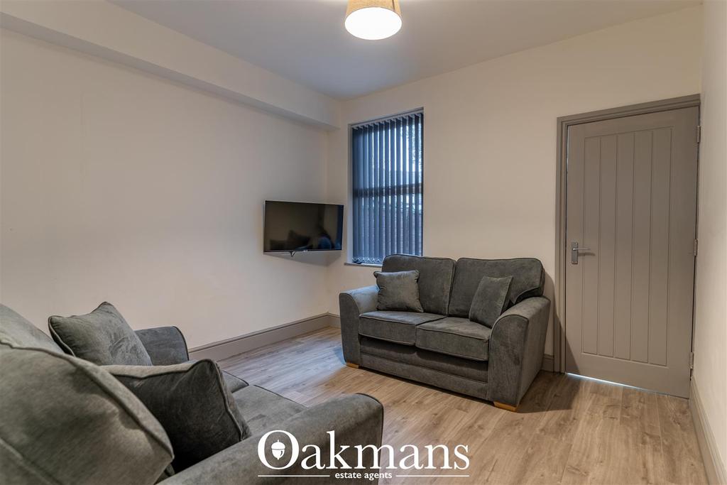 Frances Road, Kings Norton, B30 3 bed house £800 pcm (£185 pw)