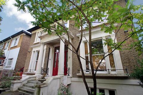 2 bedroom flat to rent, Brondesbury Road, Queens Park, Conservation Area