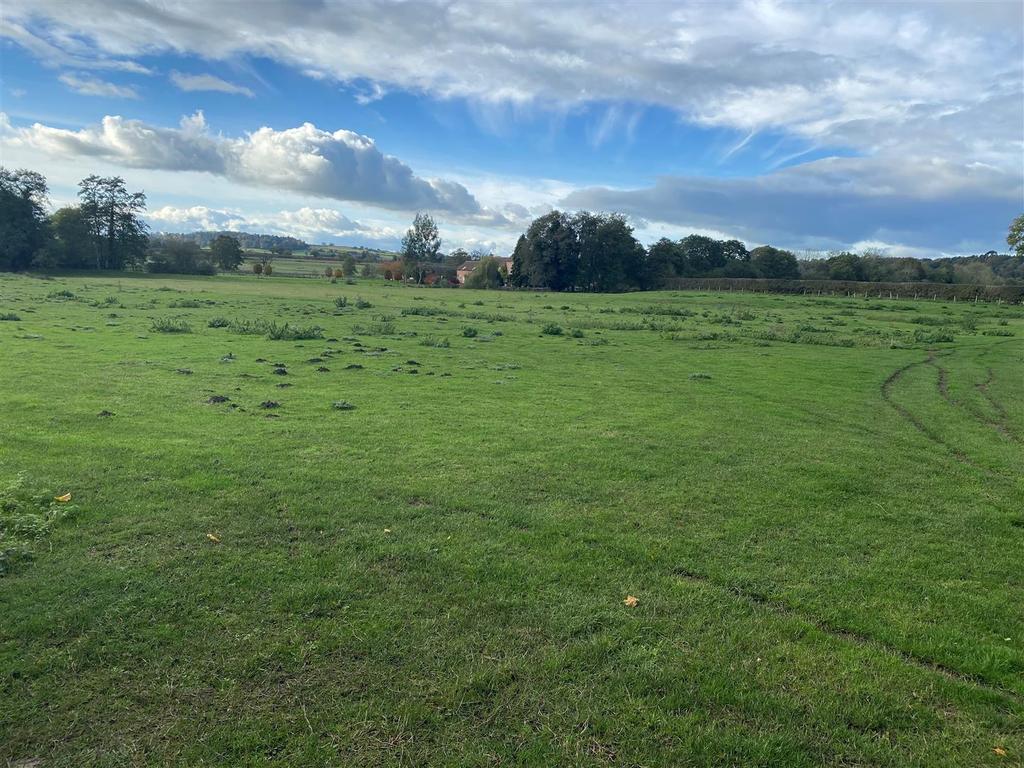 Stanton Upon Hine Heath, Shrewsbury Land £72,000