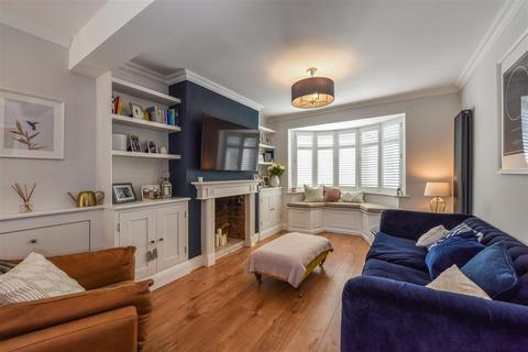 124 Oaktree Road, Southampton, SO18 1PH