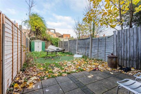 3 bedroom terraced house for sale, Roseberry Gardens, London, N4